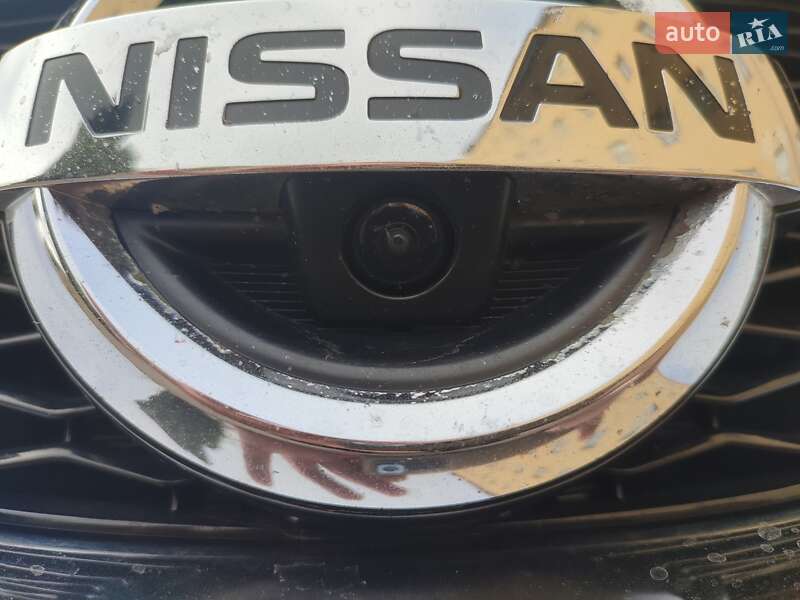 Позашляховик / Кросовер Nissan X-Trail 2014 в Десні