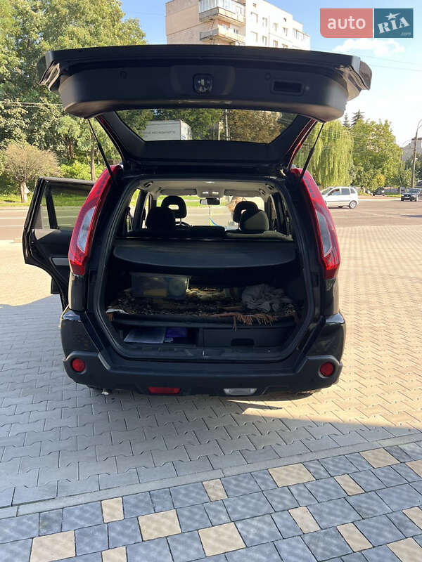 Позашляховик / Кросовер Nissan X-Trail 2012 в Рівному