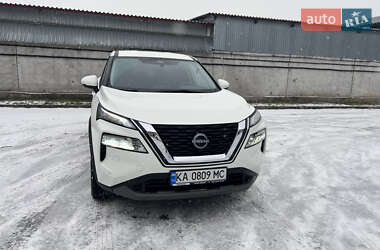 Внедорожник / Кроссовер Nissan X-Trail 2023 в 