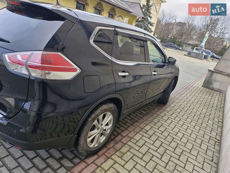 Позашляховик / Кросовер Nissan X-Trail 2016 в Івано-Франківську