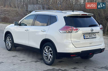 Внедорожник / Кроссовер Nissan X-Trail 2017 в 