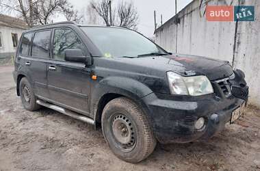 Позашляховик / Кросовер Nissan X-Trail 2003 в Чернігові