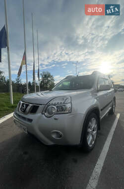 Позашляховик / Кросовер Nissan X-Trail 2013 в Житомирі