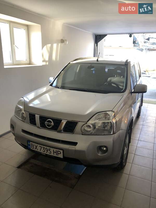 Внедорожник / Кроссовер Nissan X-Trail 2007 в Каменец-Подольском