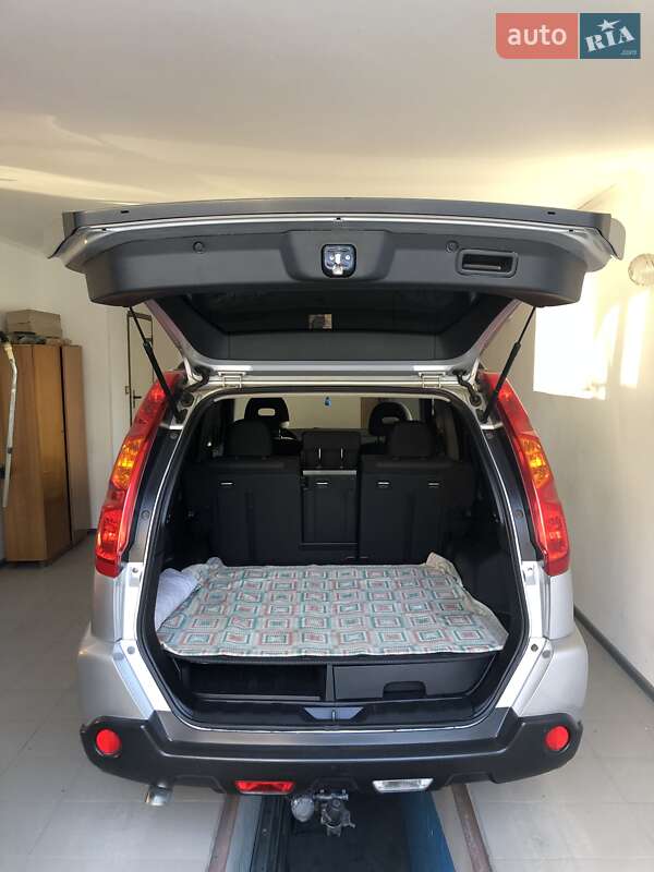 Внедорожник / Кроссовер Nissan X-Trail 2007 в Каменец-Подольском