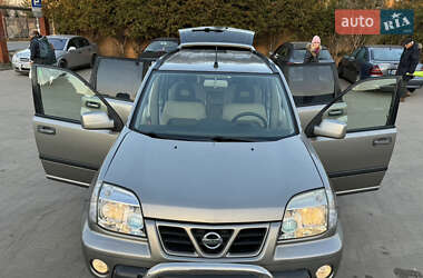 Позашляховик / Кросовер Nissan X-Trail 2003 в Львові