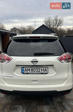 Внедорожник / Кроссовер Nissan X-Trail 2014 в 
