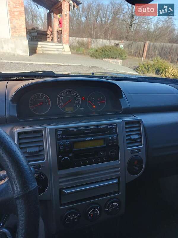 Внедорожник / Кроссовер Nissan X-Trail 2006 в Полтаве