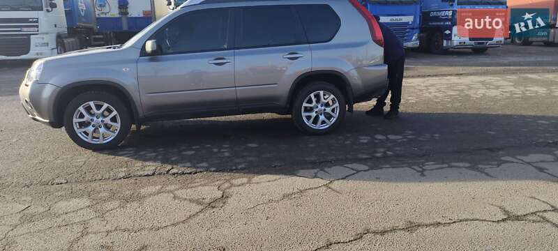 Внедорожник / Кроссовер Nissan X-Trail 2013 в Полтаве