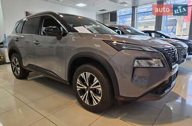 Внедорожник / Кроссовер Nissan X-Trail 2023 в 