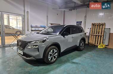 Внедорожник / Кроссовер Nissan X-Trail 2023 в 
