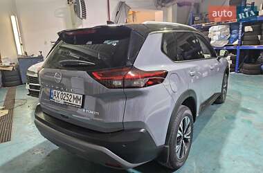 Внедорожник / Кроссовер Nissan X-Trail 2023 в 