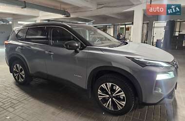 Внедорожник / Кроссовер Nissan X-Trail 2023 в 