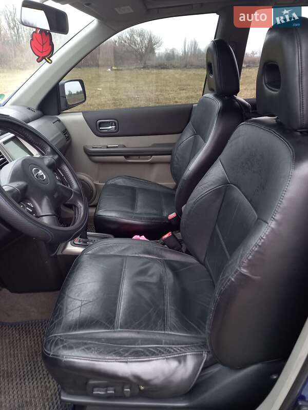 Позашляховик / Кросовер Nissan X-Trail 2005 в Радомишлі