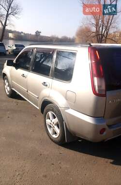 Внедорожник / Кроссовер Nissan X-Trail 2004 в Киеве