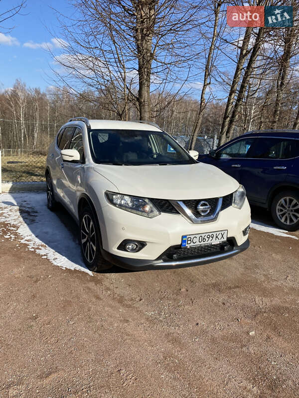 Позашляховик / Кросовер Nissan X-Trail 2016 в Трускавці