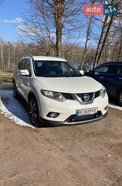 Позашляховик / Кросовер Nissan X-Trail 2016 в Трускавці