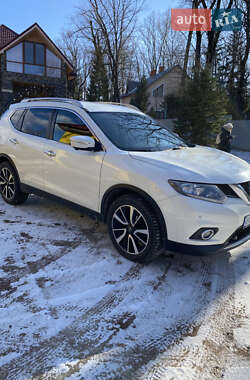 Позашляховик / Кросовер Nissan X-Trail 2016 в Трускавці