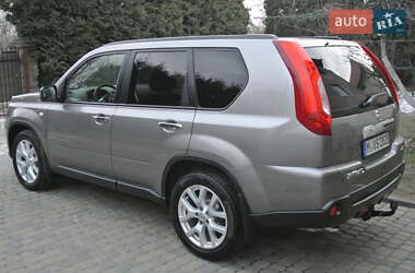 Позашляховик / Кросовер Nissan X-Trail 2013 в 