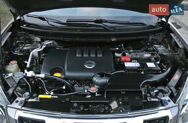 Позашляховик / Кросовер Nissan X-Trail 2013 в 
