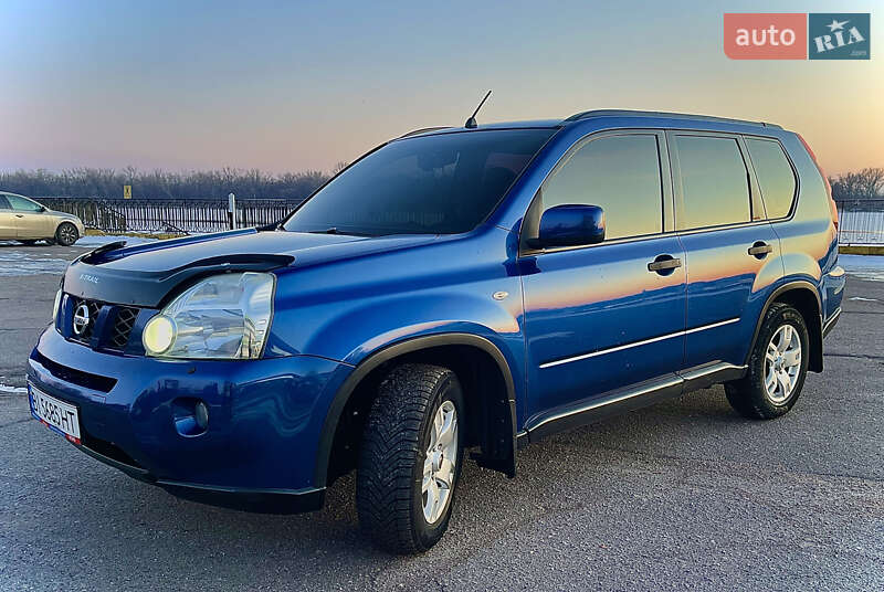Внедорожник / Кроссовер Nissan X-Trail 2009 в 