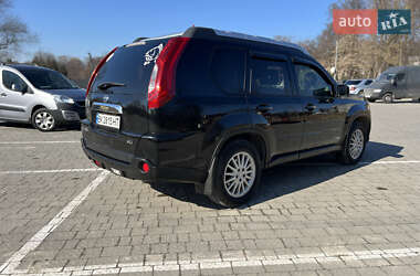 Позашляховик / Кросовер Nissan X-Trail 2011 в 