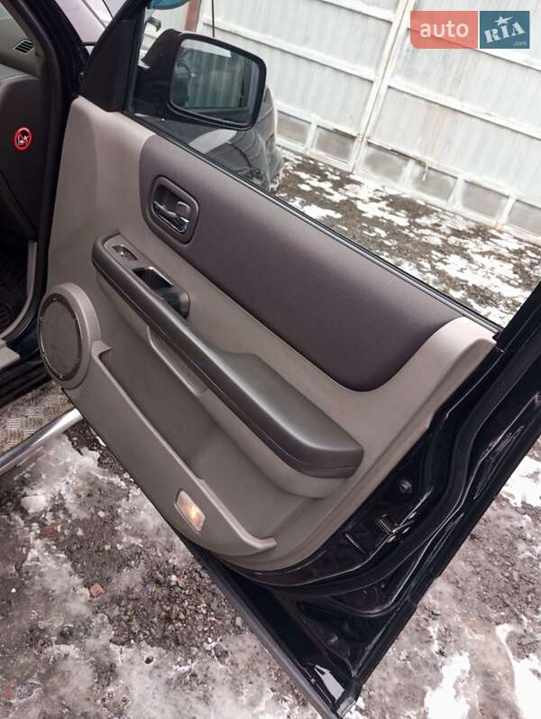 Позашляховик / Кросовер Nissan X-Trail 2003 в Макарові