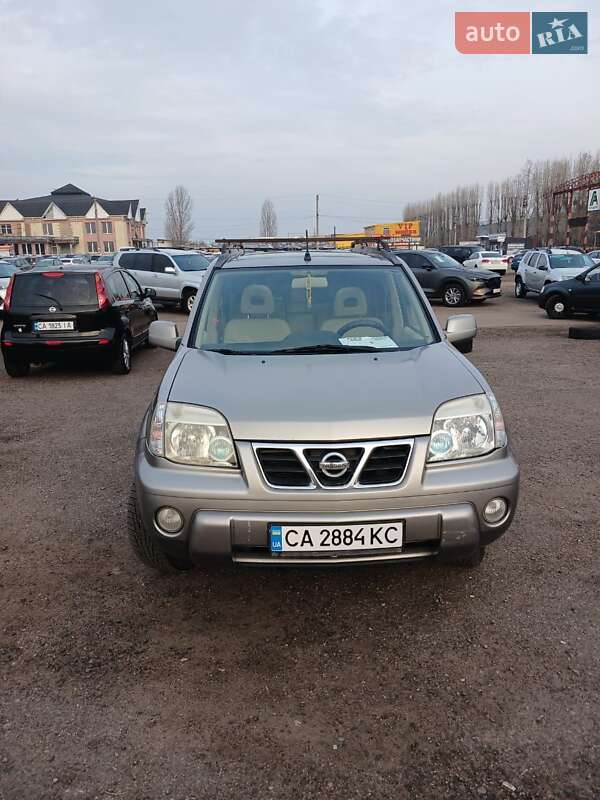 Внедорожник / Кроссовер Nissan X-Trail 2003 в Черкассах