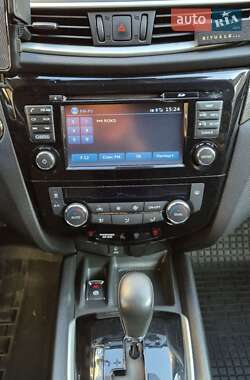Внедорожник / Кроссовер Nissan X-Trail 2017 в Софиевской Борщаговке