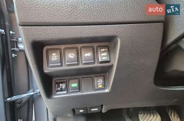 Внедорожник / Кроссовер Nissan X-Trail 2017 в Софиевской Борщаговке