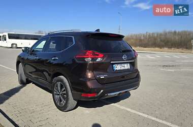 Внедорожник / Кроссовер Nissan X-Trail 2018 в 