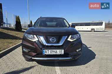 Внедорожник / Кроссовер Nissan X-Trail 2018 в 