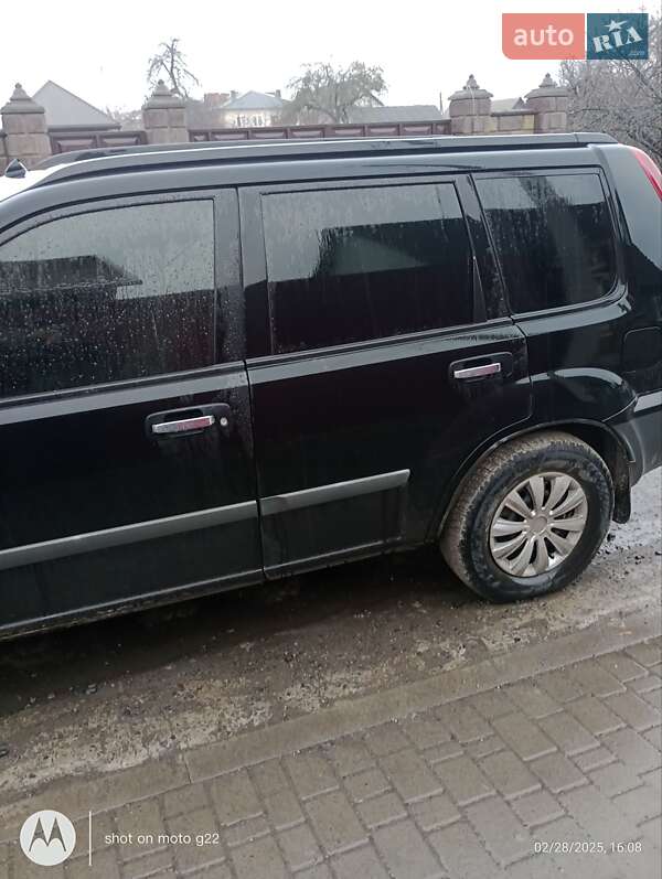Позашляховик / Кросовер Nissan X-Trail 2002 в Києві