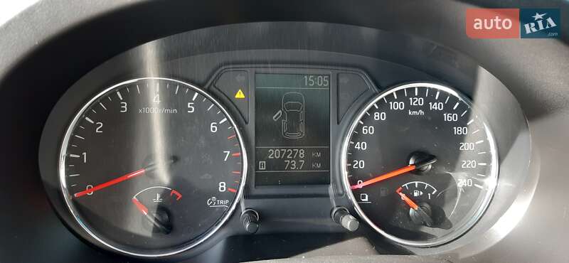 Позашляховик / Кросовер Nissan X-Trail 2012 в Вараші