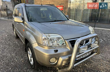 Внедорожник / Кроссовер Nissan X-Trail 2004 в Виннице