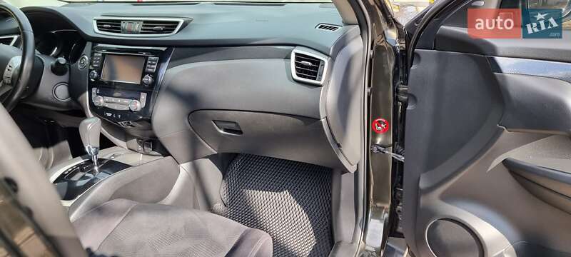 Внедорожник / Кроссовер Nissan X-Trail 2017 в Киеве