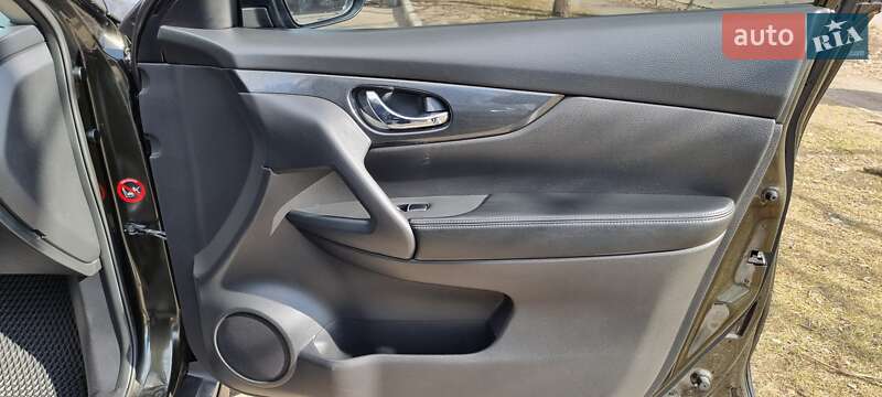 Внедорожник / Кроссовер Nissan X-Trail 2017 в Киеве