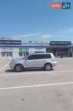Позашляховик / Кросовер Nissan X-Trail 2005 в 