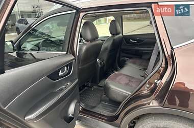 Позашляховик / Кросовер Nissan X-Trail 2020 в 