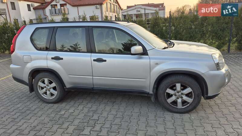 Позашляховик / Кросовер Nissan X-Trail 2008 в Стрию