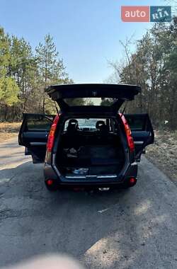 Внедорожник / Кроссовер Nissan X-Trail 2007 в 