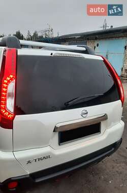 Внедорожник / Кроссовер Nissan X-Trail 2012 в 