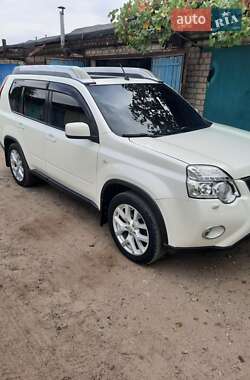 Внедорожник / Кроссовер Nissan X-Trail 2012 в 