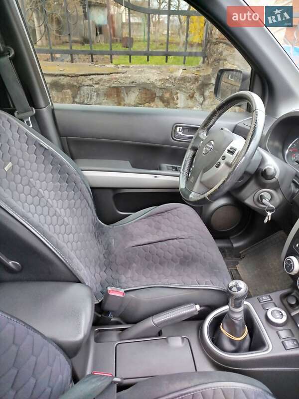 Внедорожник / Кроссовер Nissan X-Trail 2013 в Баре