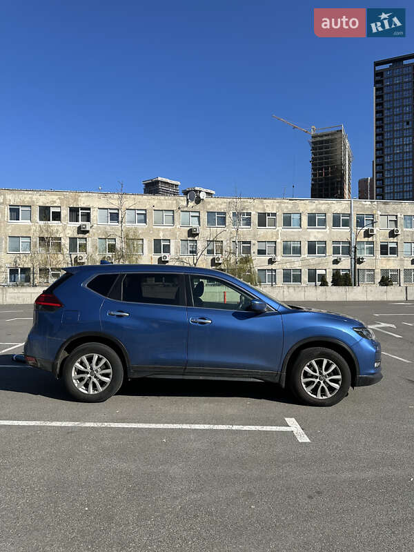 Позашляховик / Кросовер Nissan X-Trail 2017 в Києві