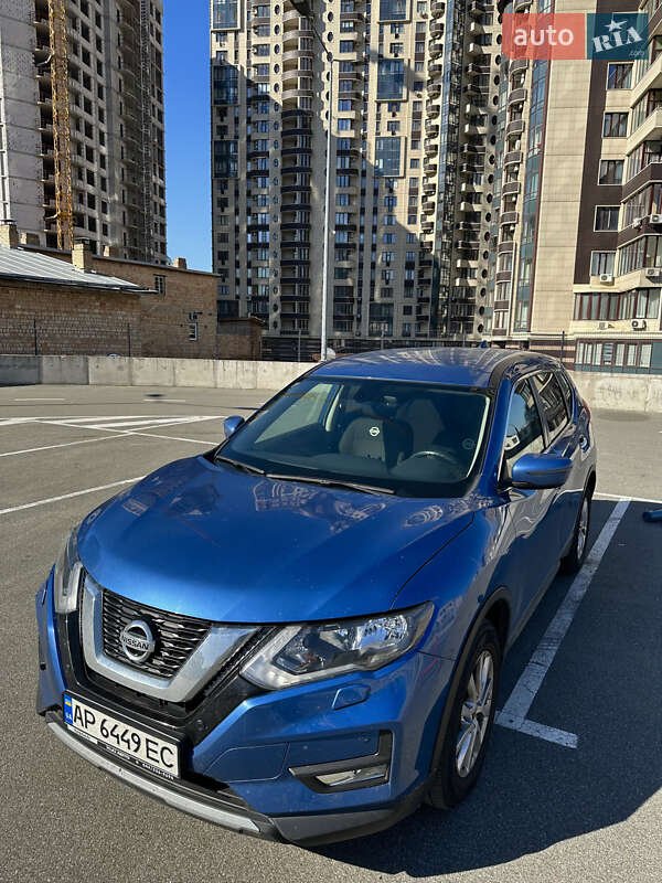 Позашляховик / Кросовер Nissan X-Trail 2017 в Києві