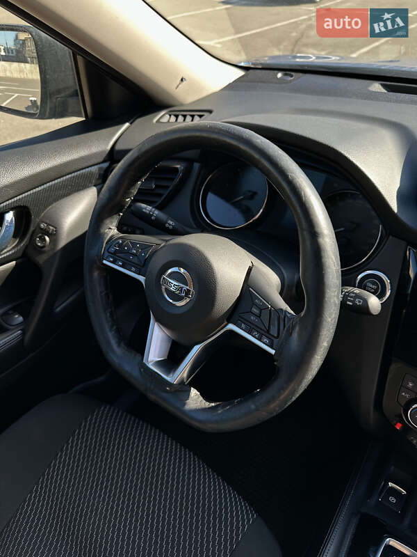 Позашляховик / Кросовер Nissan X-Trail 2017 в Києві