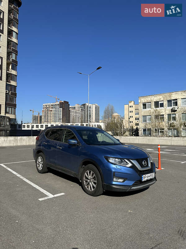 Позашляховик / Кросовер Nissan X-Trail 2017 в Києві
