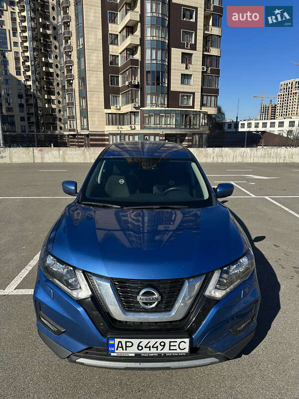 Позашляховик / Кросовер Nissan X-Trail 2017 в Києві