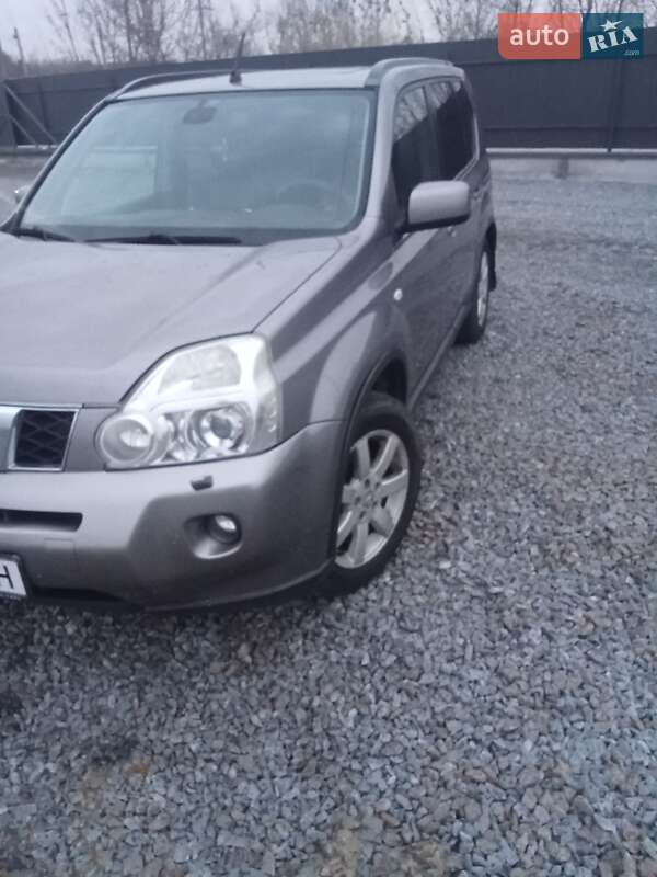 Позашляховик / Кросовер Nissan X-Trail 2010 в Львові